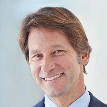 Dr. Henrique Oliveira